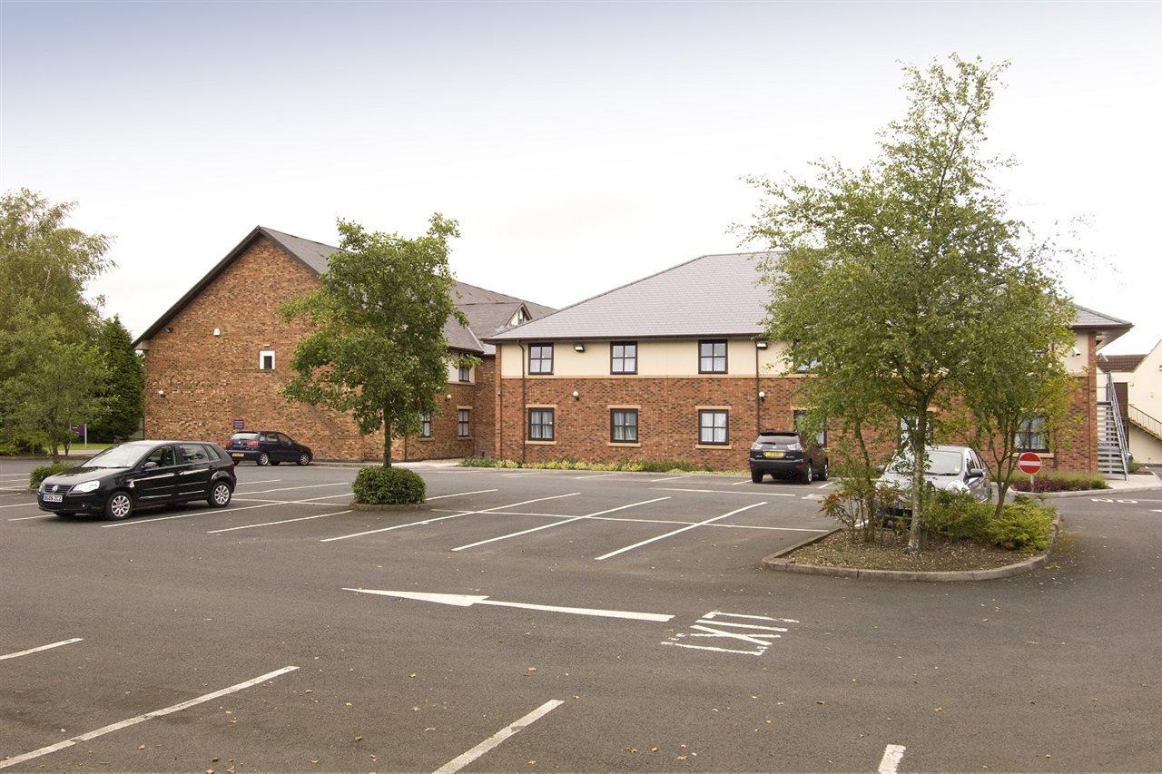 Premier Inn Solihull Exterior photo