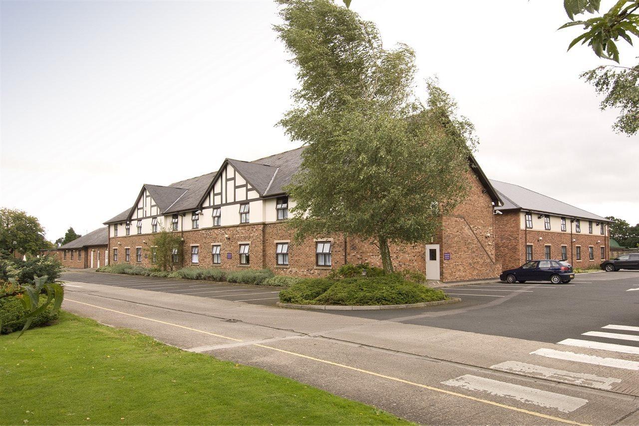 Premier Inn Solihull Exterior photo