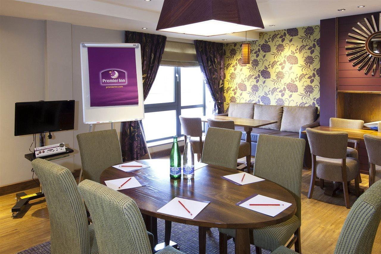 Premier Inn Solihull Exterior photo