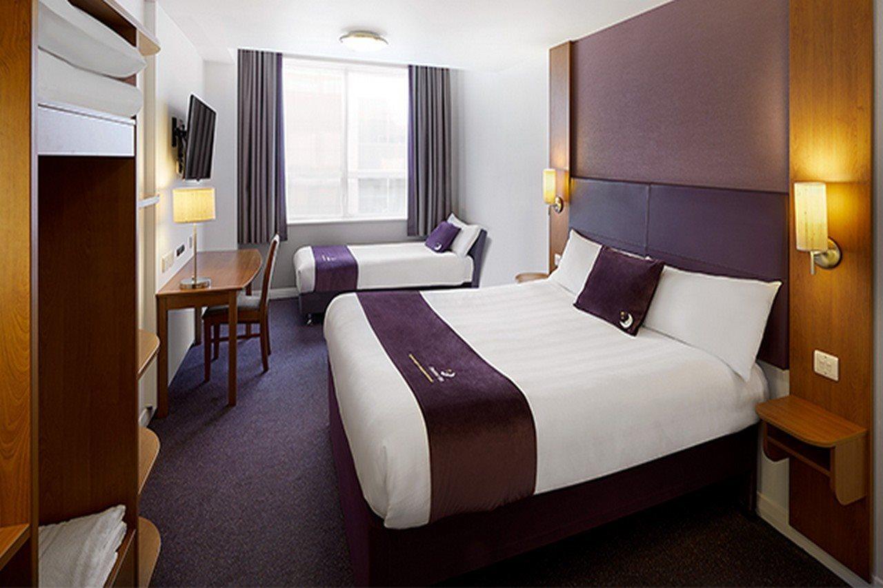 Premier Inn Solihull Exterior photo